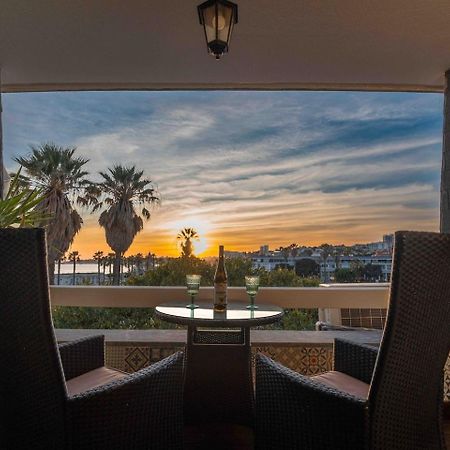Sea View W Balcony 2 Mins Walk To Beach & Casino 에수투릴 외부 사진